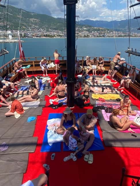 Alanya Relax Boat Tour with Caretta and Dolphin View - Why This Tour Offers Good Value