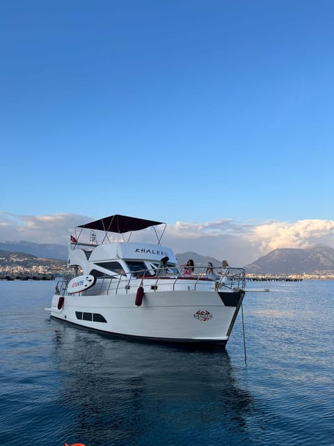 Alanya VIP Yacht Tour: Unlimited Drinks&Party Sunset&Morning - Key Points