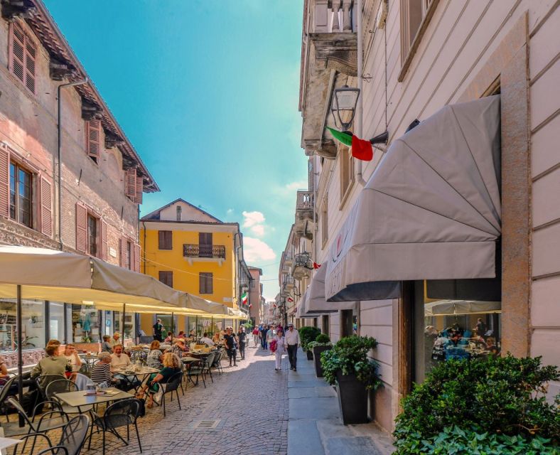 Alba: Historic Town Highlights Guided Walking Tour - Itinerary and Highlights