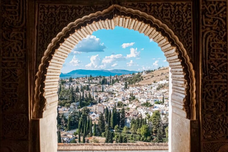 Albayzín: Granada Albayzín Tour With Food Tasting - Itinerary Highlights