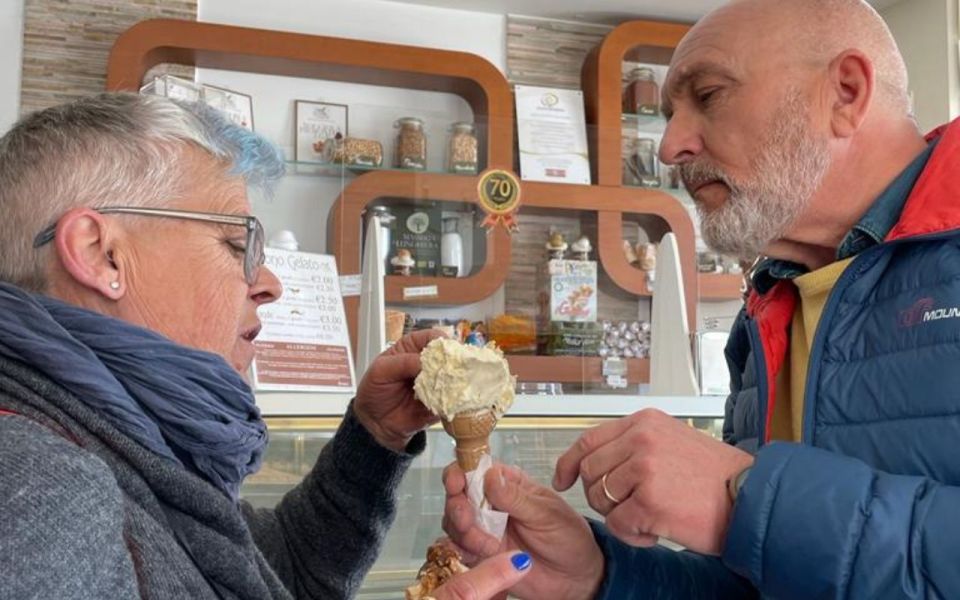 Alberobello: Gastronomic Walking Tour - Uncovering Alberobellos Architectural Gems