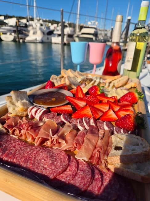 Albufeira: 2h Private Yacht Charter - Practical Tips for Your Yacht Experience