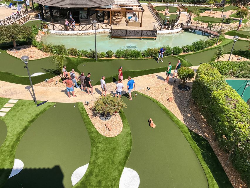 Albufeira: MiniGolf Adventure Park Entry Ticket - Course Accessibility