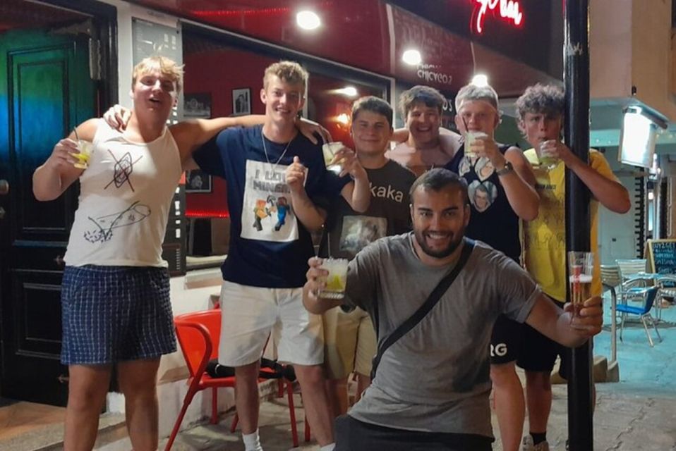 Albufeira Night Tour With Cocktails and Fun - Duration and Group Size