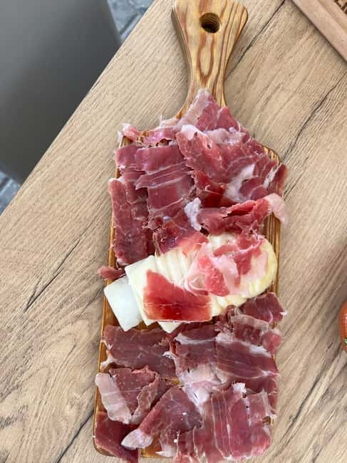Albufeira: Portuguese Tapas and Wine Restaurant Experience - Authenticity and Value