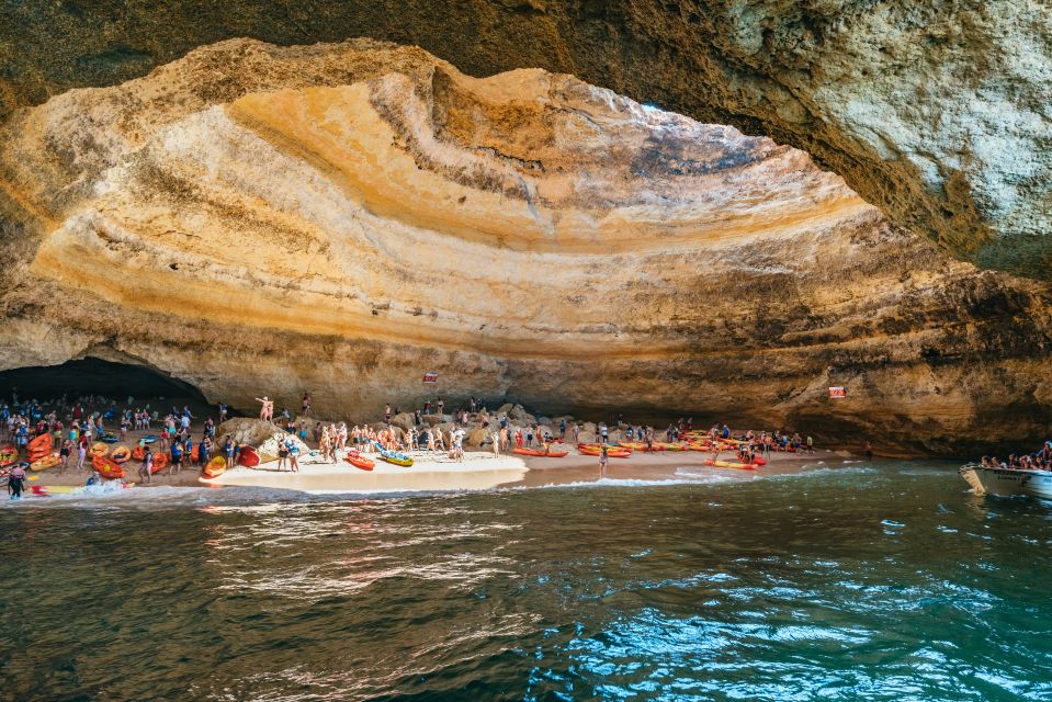 Albufeira: Sightseeing Cruise With Beach BBQ and Open Bar - Open Bar and Cocktails