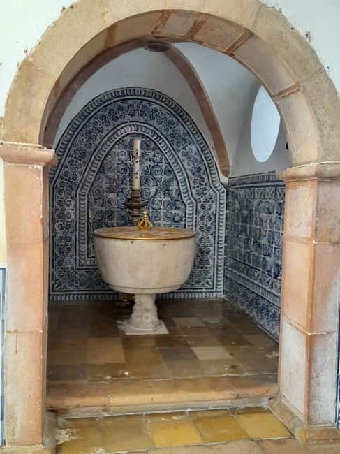 Albufeira: Silves Castle and Chapel of Bones, and Benagil - Frequently Asked Questions