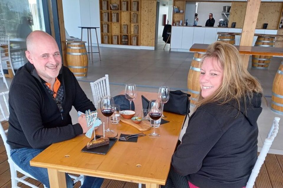 Albufeira/Vilamoura: Winery Tour with Wine Tasting and Tapas - Key Points