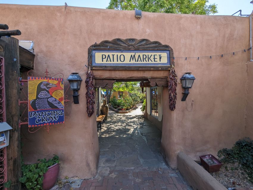 Albuquerque Scavenger Hunt Walking Tour and Game - Discovering Old Town Plaza