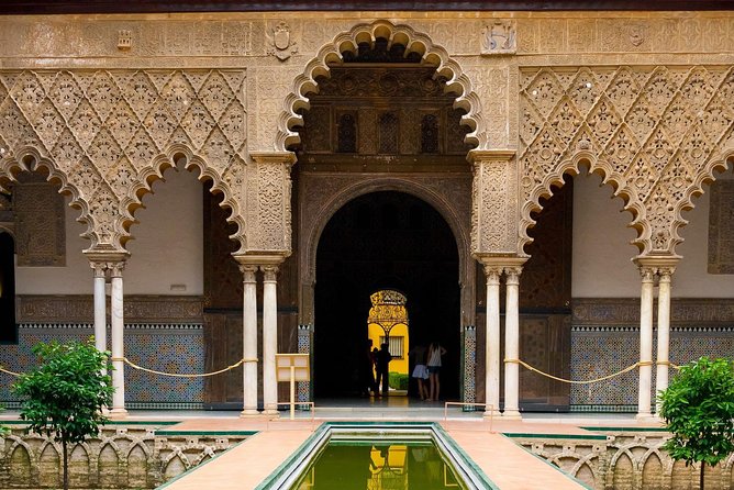 Alcazar & Cathedral of Seville Private Guided Tour - Group Size Flexibility