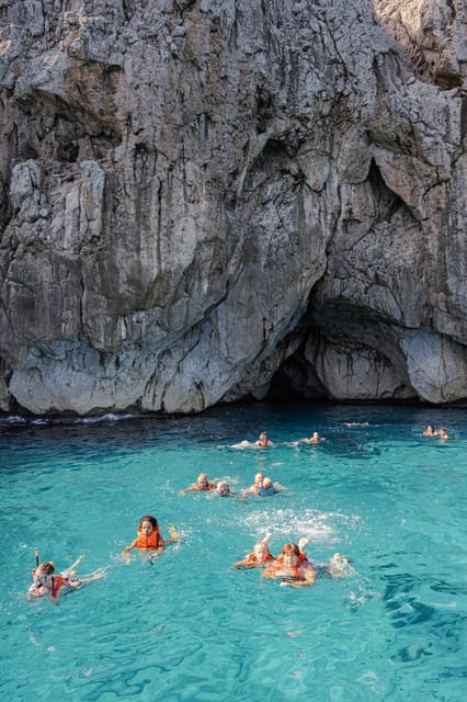 Alcudia: Pirate Cave, Parc Natural & Snorkel - Key Points