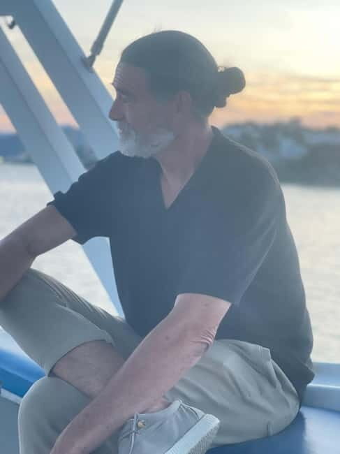 Alcudia Sunset Boat Trip : Music & Drinks with MIKE ROGERS - FAQ