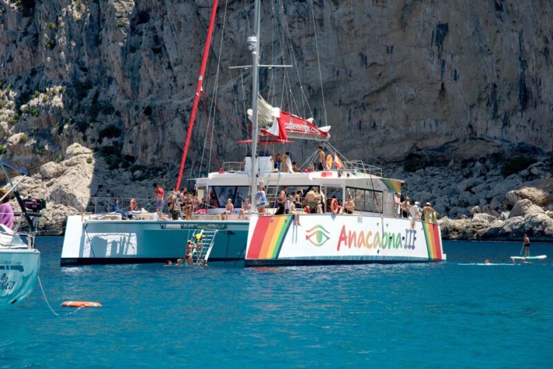 Alcudia: Sunset Catamaran Tour With Dinner and Snorkeling - Meeting Point and Important Information