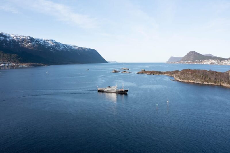 Ålesund: Archipelago Fjord Cruise - The Heart of the Experience: Exploring Ålesund’s Archipelago