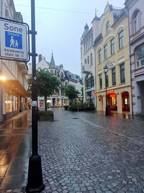 Ålesund: Art Nouveau Walking Tour - Introduction