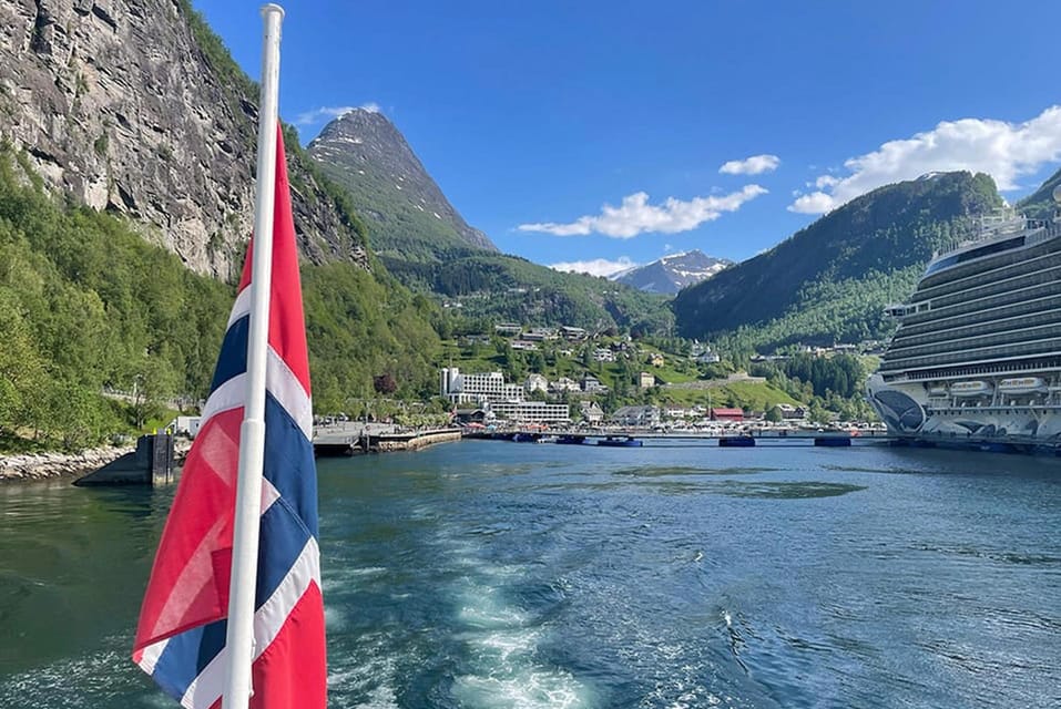 Ålesund-Geiranger Sightseeing Tour (one way) - Introduction