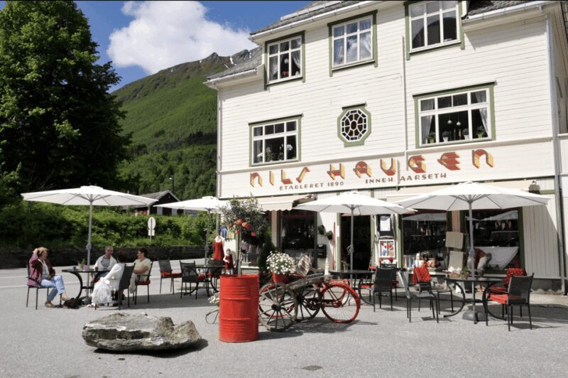 Ålesund-Sæbø round trip (2 hour stop in Sæbø) - Key Points