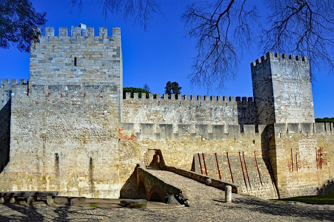Alfama and the Castle of Saint George Skip the Line Tour - Iconic Castle of Saint George
