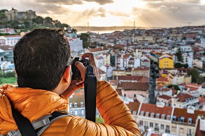 Alfama,Graça & Mouraria City Tour Through A Eye Of A Photographer - Key Points