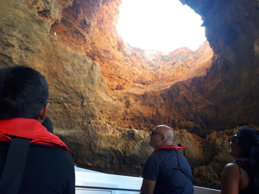 Algarve: Boat Trip to the Caves of Benagil - Comprehensive Inclusions for a Memorable Experience