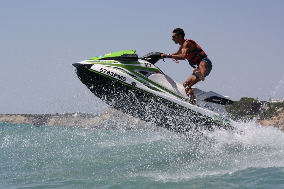 Algarve: Jet Ski Rental in Armação De Pêra - Age Requirements