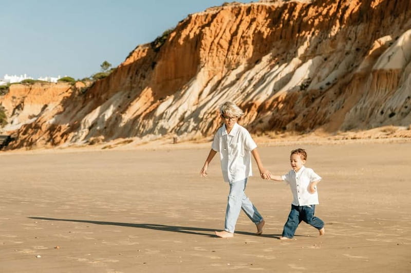 ALGARVE: Professional Photoshoot for Couples & Families - Who Will Love This Experience?