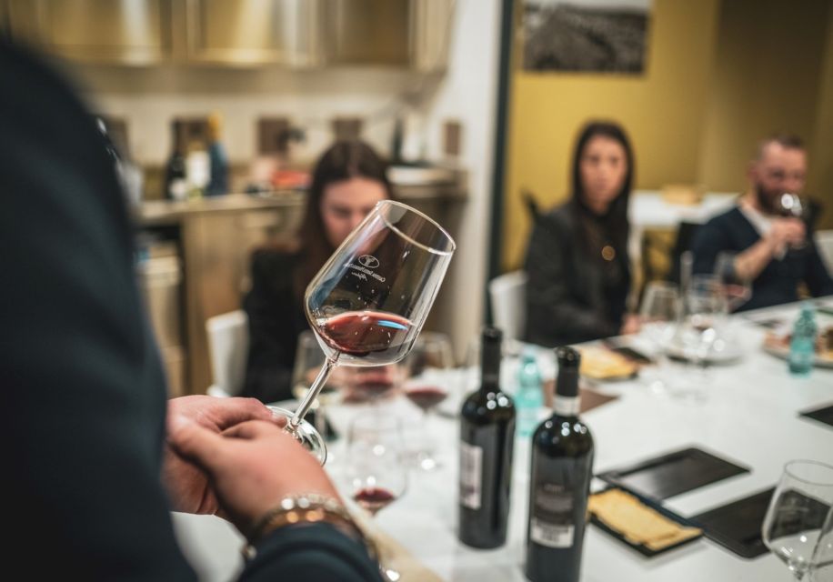 Alghero: City Center Tour With Wine Tasting - Customer Reviews