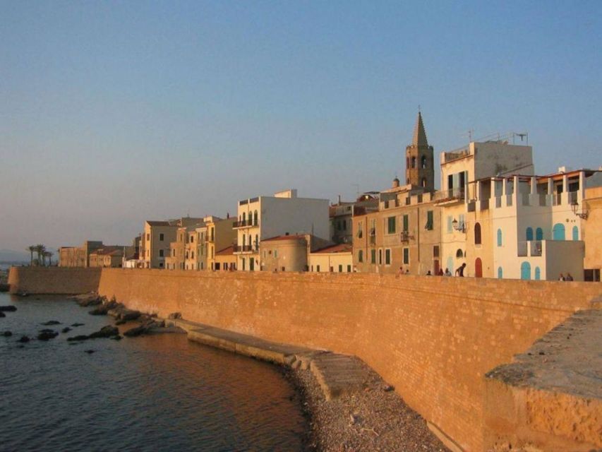 Alghero: City Center Tour With Wine Tasting - Tips for Visitors