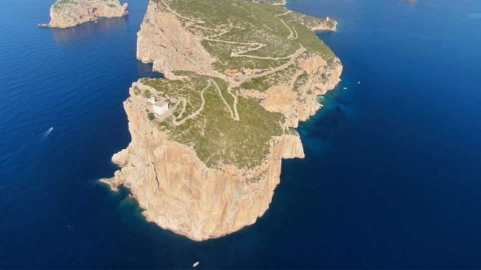Alghero: Full-Day Sailing Excursion - Sailing Vessel and Amenities