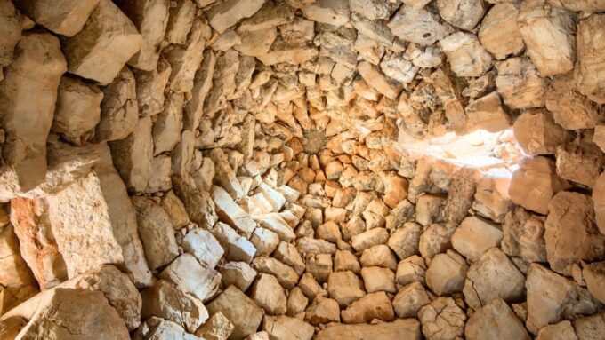 Alghero: Palmavera Nuraghe Tour With Aperitif - Discovering Nuragic Architecture