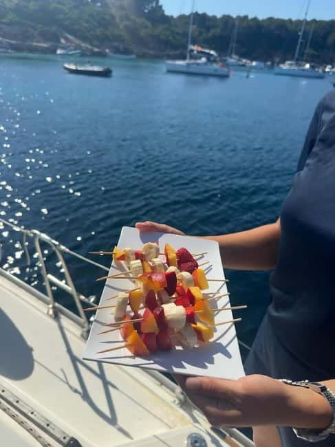 Alghero: Sailing Boat Trip with Skipper, Hostess, and Lunch - FAQ