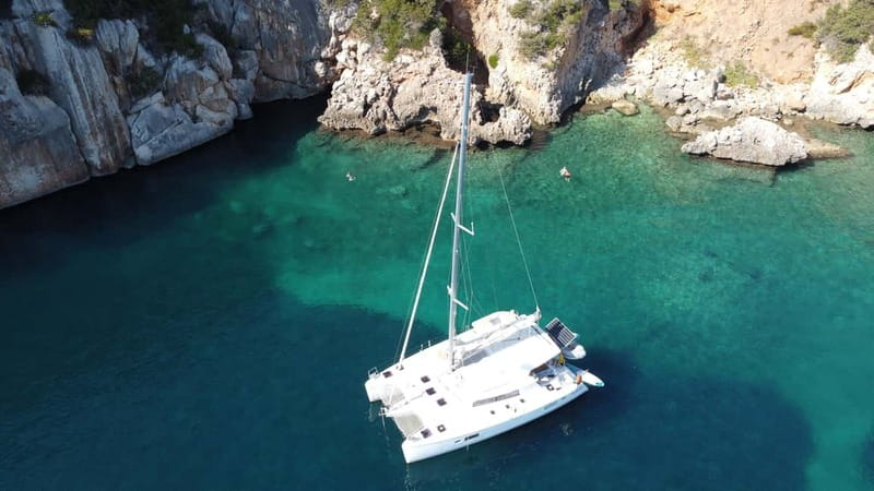 Alghero: Sailing catamaran day trip with lunch - Key Points