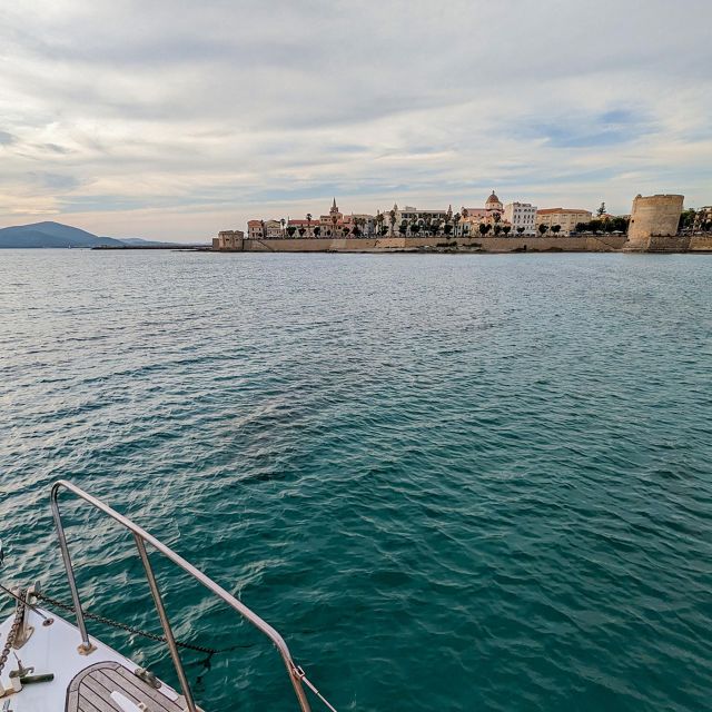 Alghero: Sunset Aperitif Sailing Boat Experience - Tour Features and Inclusions