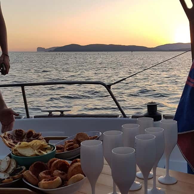 Alghero: Sunset Sailing Cruise with Aperitif - Who Will Love This Tour?