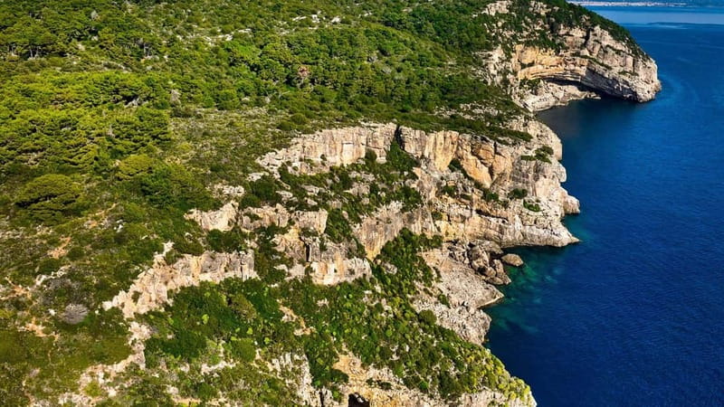 Alghero: trekking in the Porto Conte park - The Value of a Guided Trek