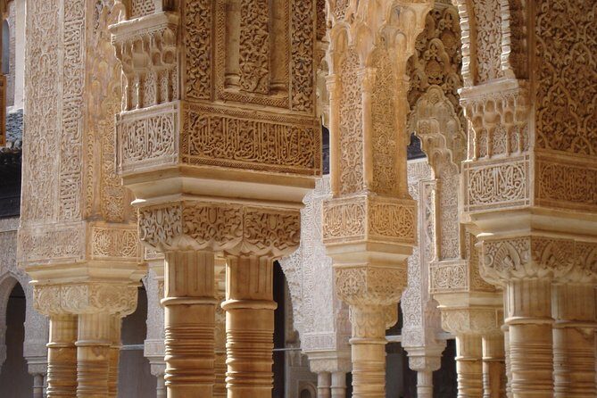 Alhambra and Albaycin Private Tour - A Deep Dive into the Experience