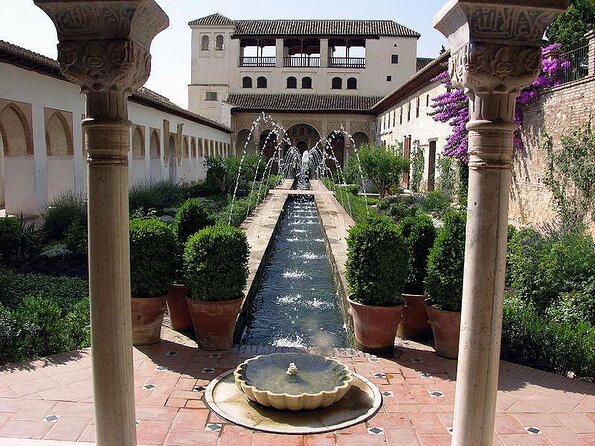 Alhambra and Generalife, Gardens - Key Points