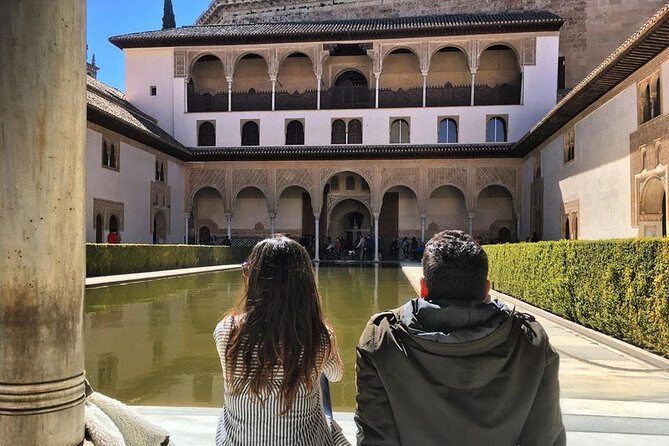 Alhambra &Charles Palace Guided Tour with Optional Nasrid Palaces - A Deep Dive into the Tour Experience