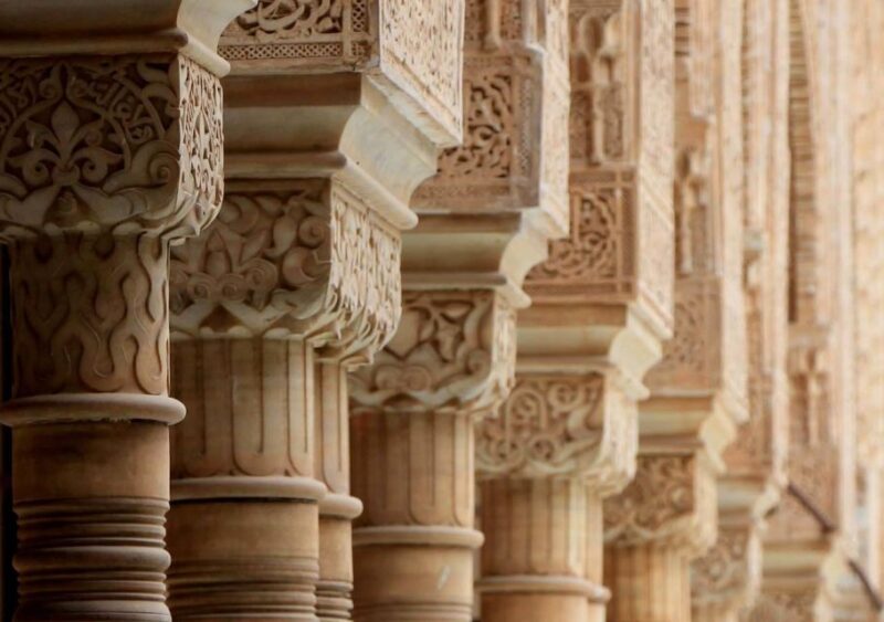 Alhambra & Generalife: Exclusive 3 Hour Private Tour - Palace of Carlos V