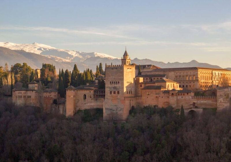 Alhambra & Generalife: Exclusive 3 Hours Private Tour - Key Points