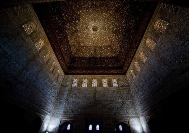 Alhambra & Generalife: Exclusive 3 Hours Private Tour - Cancellation Policy