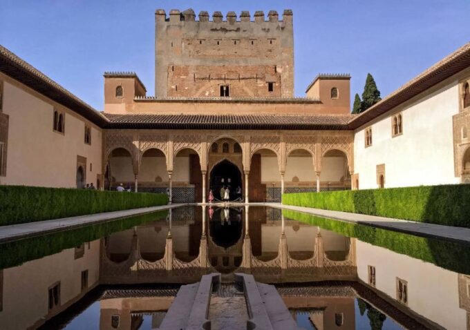 Alhambra & Generalife: Exclusive 3 Hours Private Tour - Frequently Asked Questions