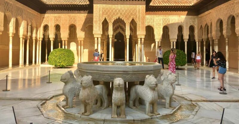 Alhambra: Guided Tour With Fast-Track Entry - Key Points