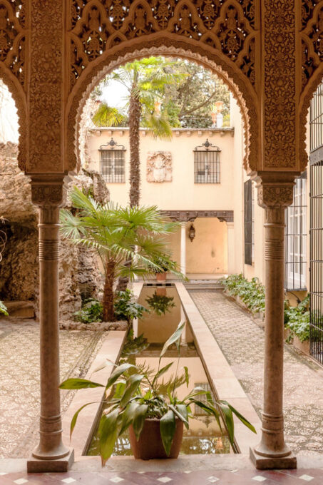 Alhambra & Nasrid Palace: Private Tour With Tickets - Bath of the Mosque