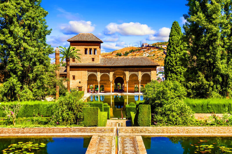 Alhambra: Ticket with Audioguide - Discovering the Alhambra: A Self-Guided Tour with Audio Guide