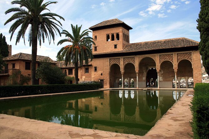 Alhambra Tour With Nasrid Palaces From Jaen - Transportation and Pickup Details