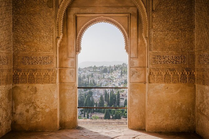 Alhambra Tour With Nasrid Palaces From Jaen - Accessibility and Fitness Requirements