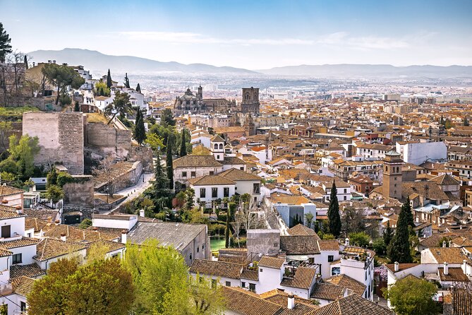 Alhambra With Nazaries Palaces Private Tour - Inclusions and Pickup Information