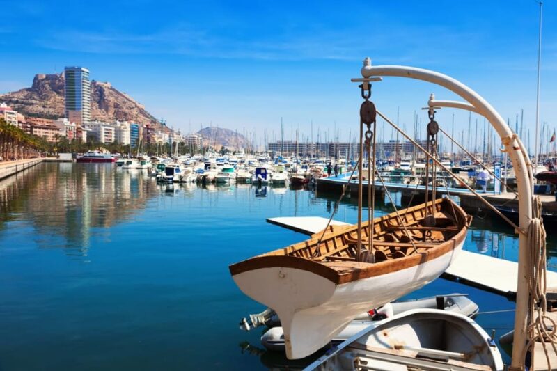 Alicante: Express Walk With a Local in 60 Minutes - Experience Highlights