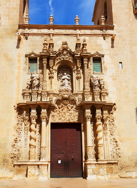 Alicante: Express Walk With a Local in 60 Minutes - Discover Basilica of St Mary of Alicante